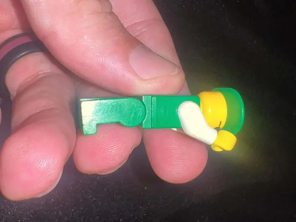 LEGO Town Recycle Truck Worker Minifigure with Green Vest and Cap - Picture 3 of 4